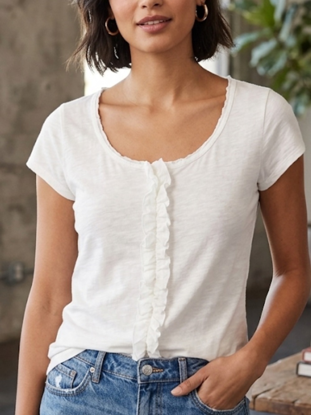 Ann Taylor LOFT Cottagecore CreamRuffle-Front Scoop Neck Short‎ Sleeve Tee